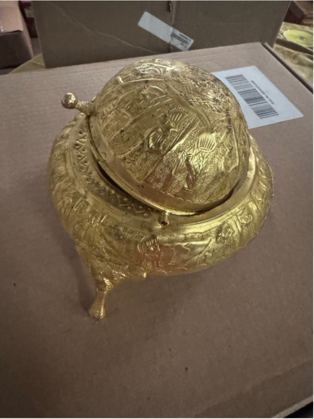 Unbranded Gold Embossed Decor One Size - Picture 5 of 10
